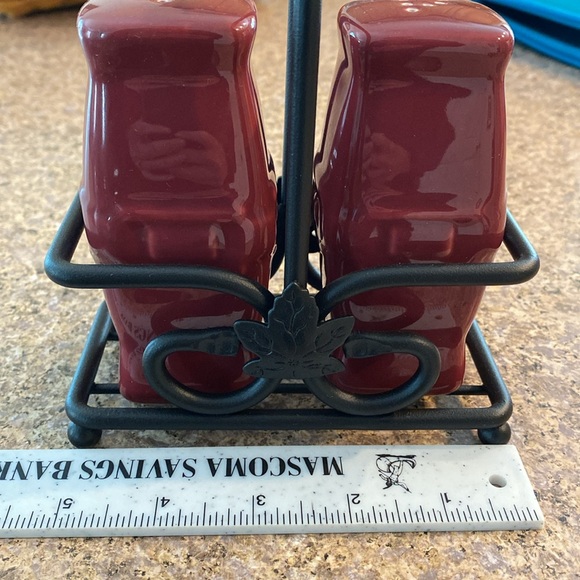 Longaberger Paprika Salt & Pepper Shakers & Black Wrought Iron Holder Caddy - Picture 4 of 17